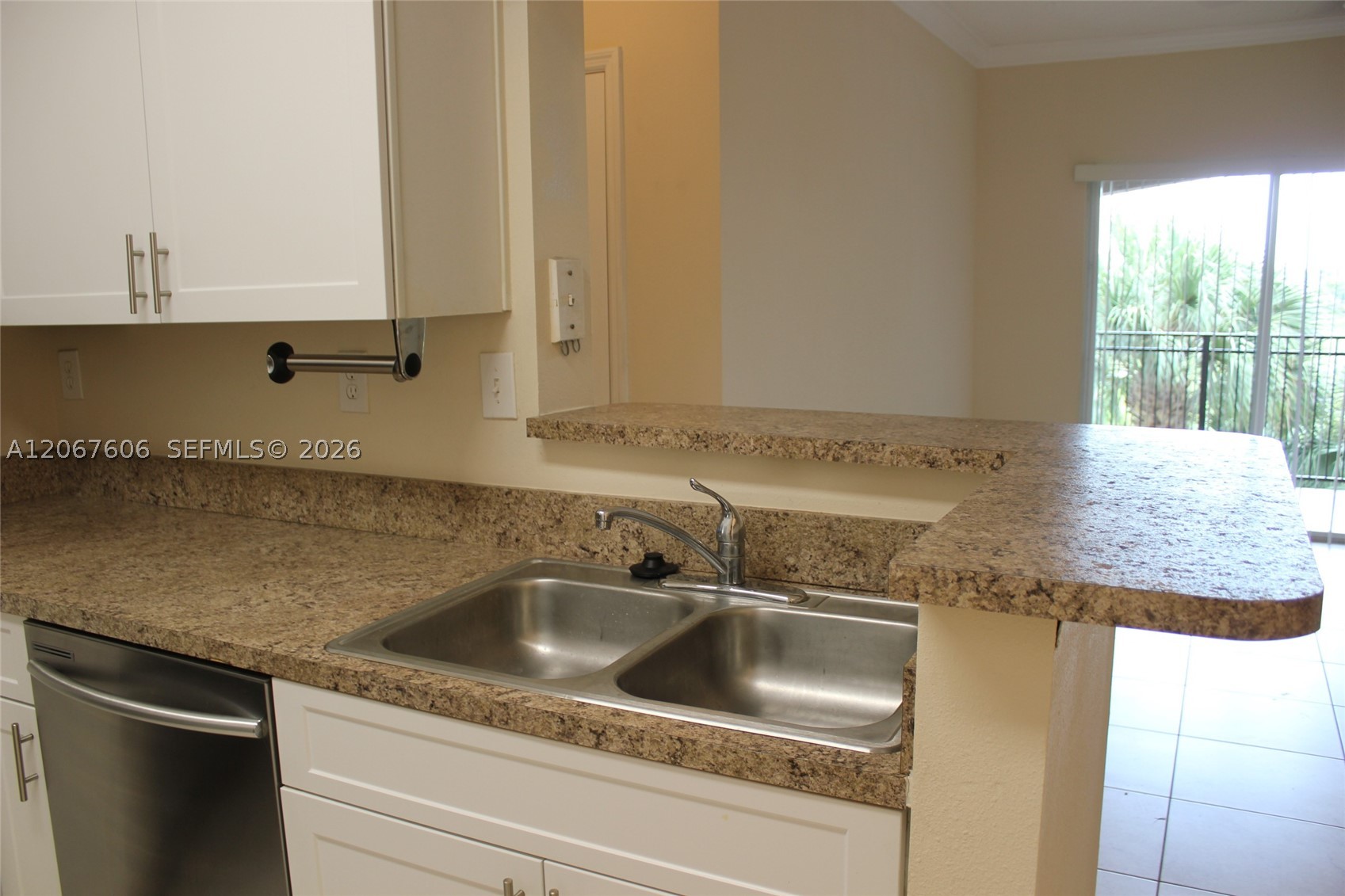11730 Sw 2nd St 12304 Property Photo 6