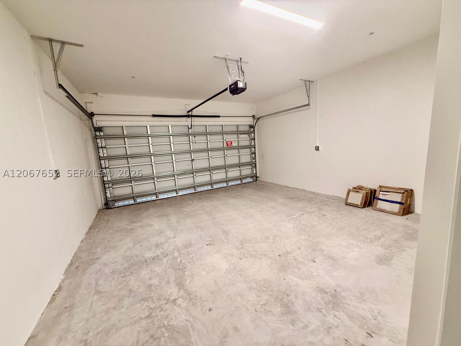 A12067652 Property Photo 3
