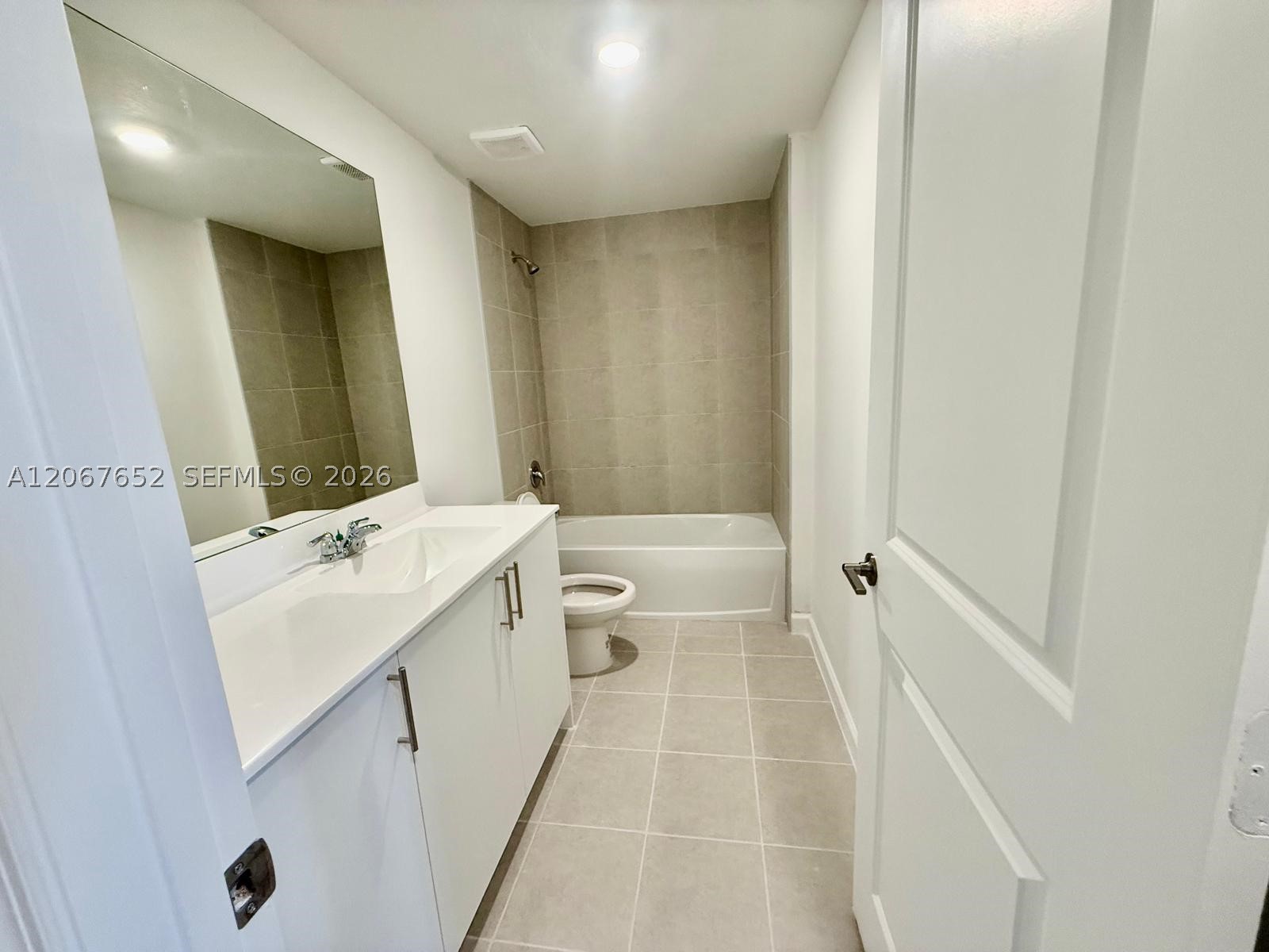 A12067652 Property Photo 8