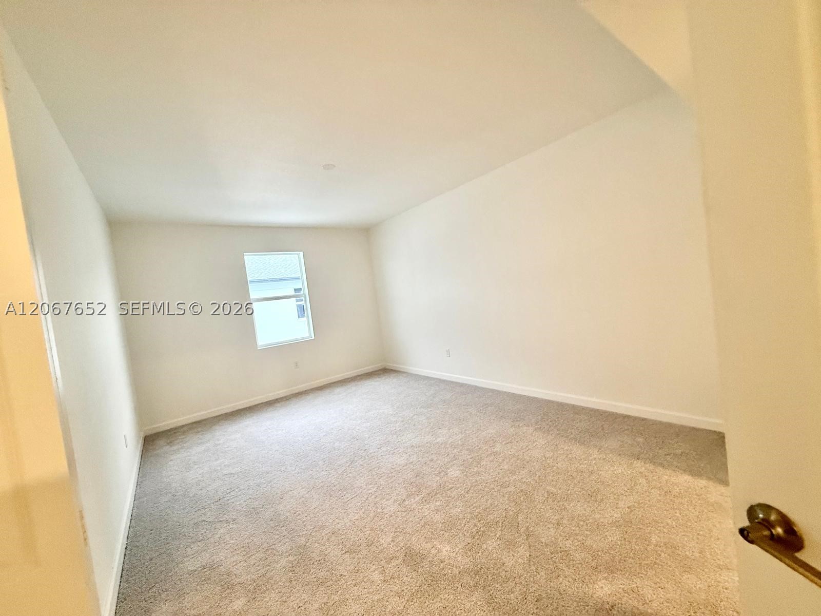 A12067652 Property Photo 9