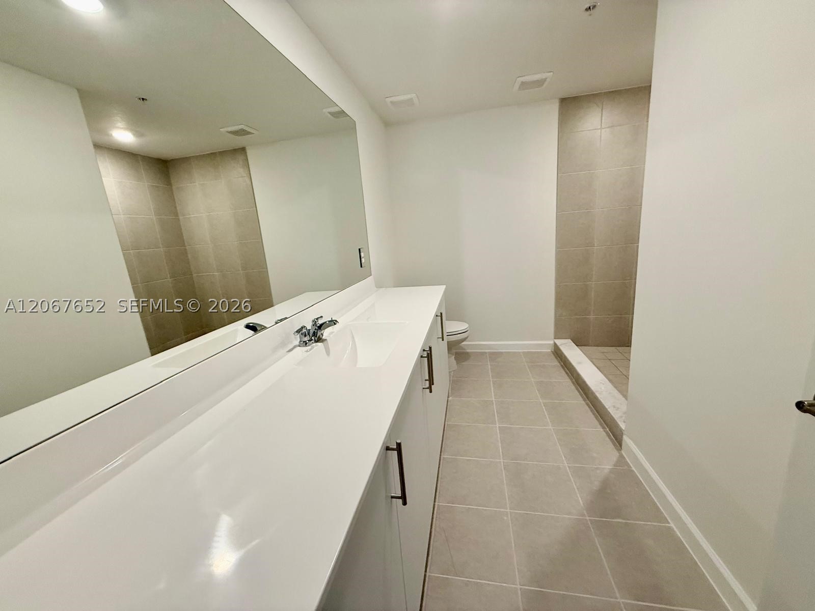 A12067652 Property Photo 10