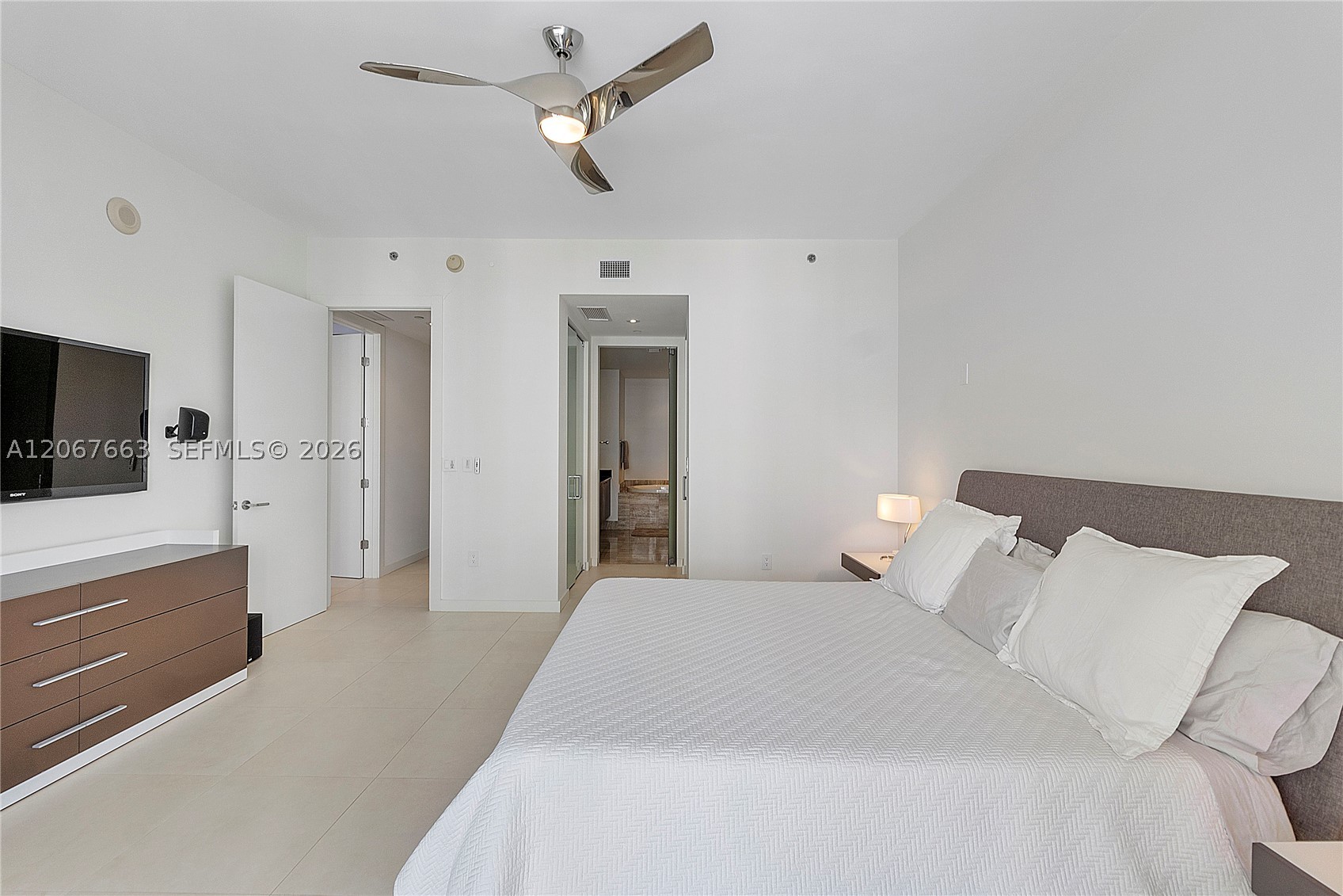 15811 Collins Ave 902 Property Photo 38