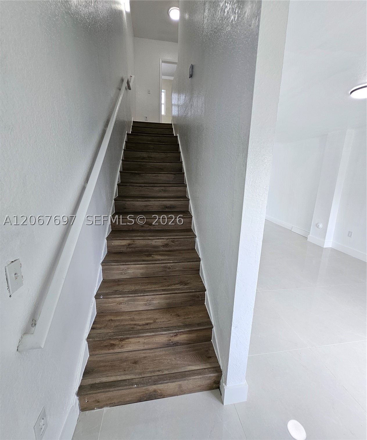 A12067697 Property Photo 8