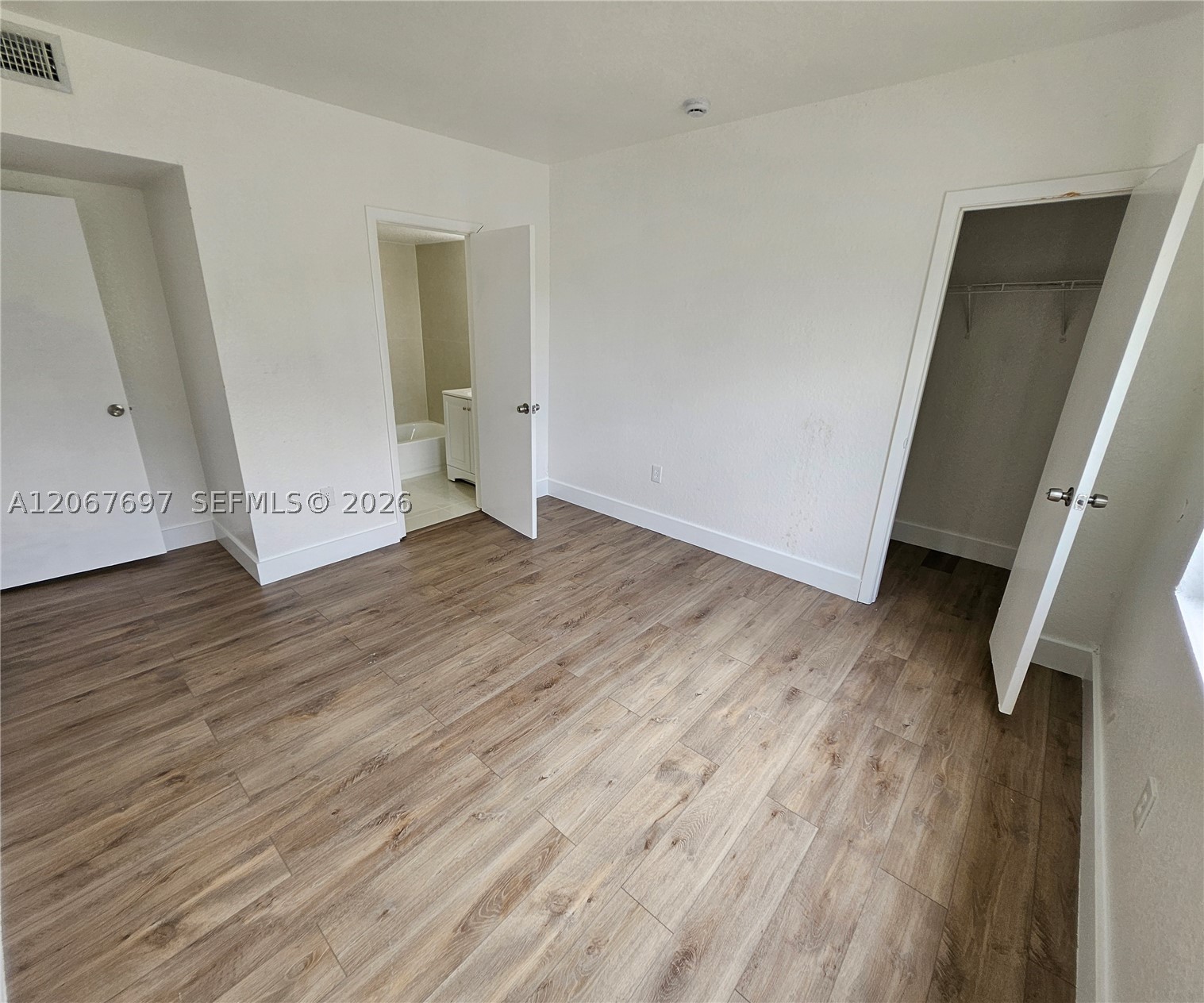 A12067697 Property Photo 40