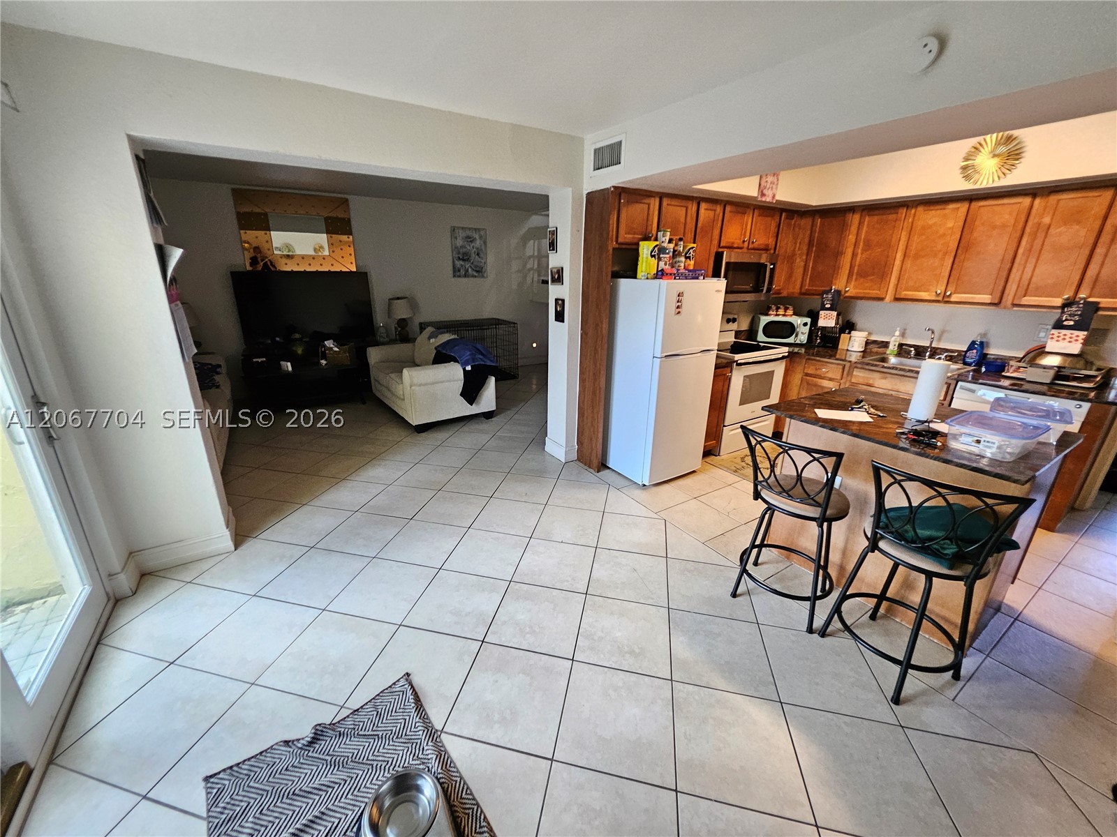 517 Sw 1st Ct Property Photo 5