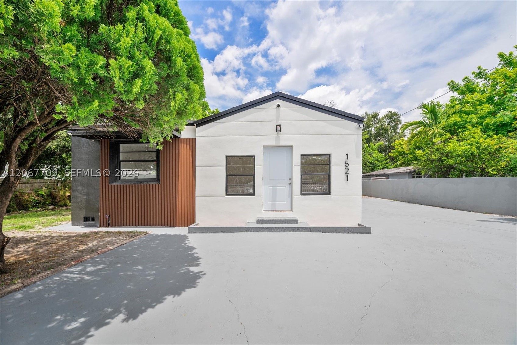 1521 NW 33rd St