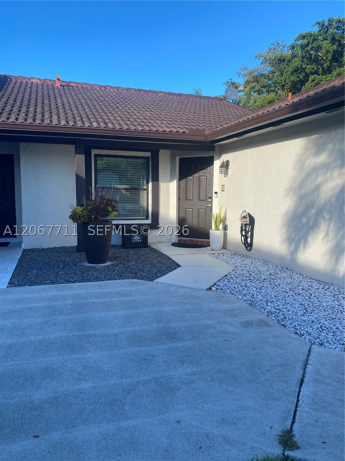 4810 SW 152nd Pl H-87 Property Photo 1