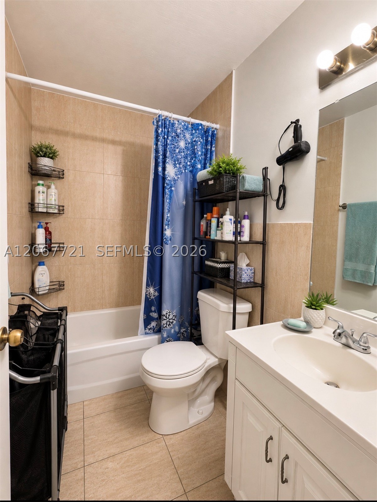 5611 W 25th Ct 8a Property Photo 12