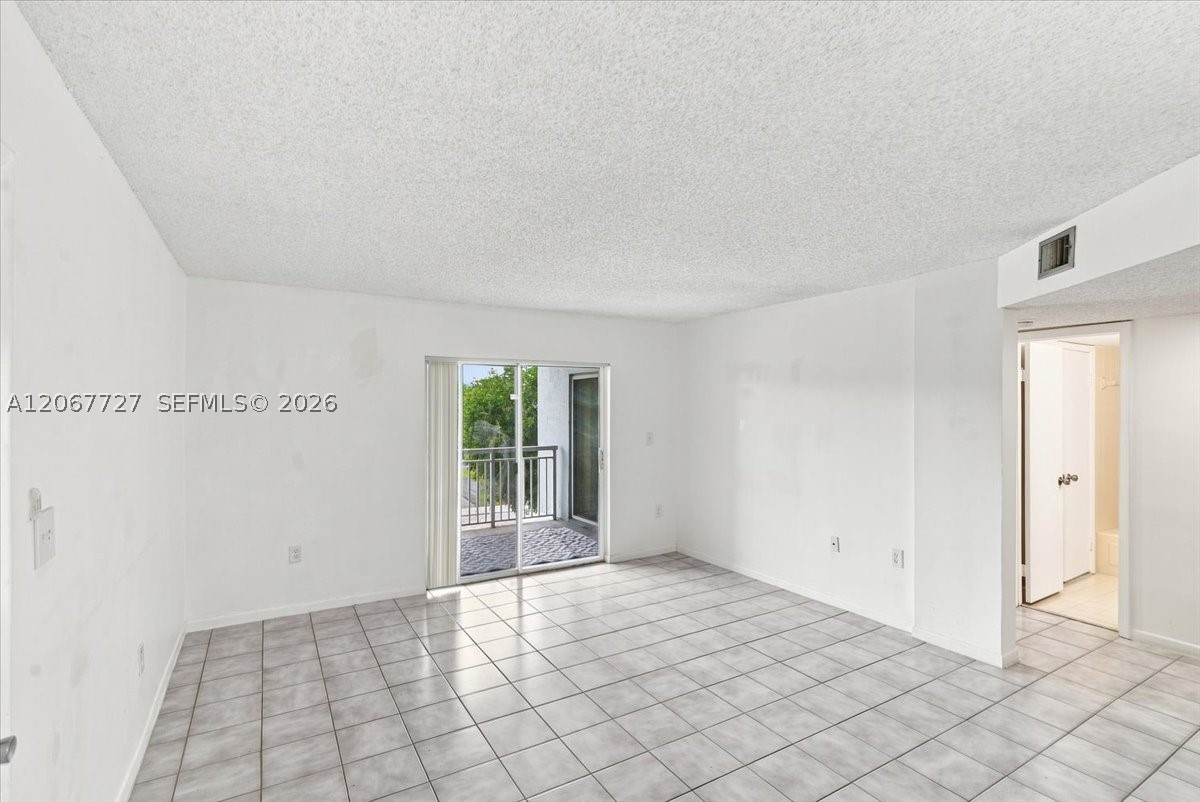 8660 Sw 212th St 306 Property Photo 15