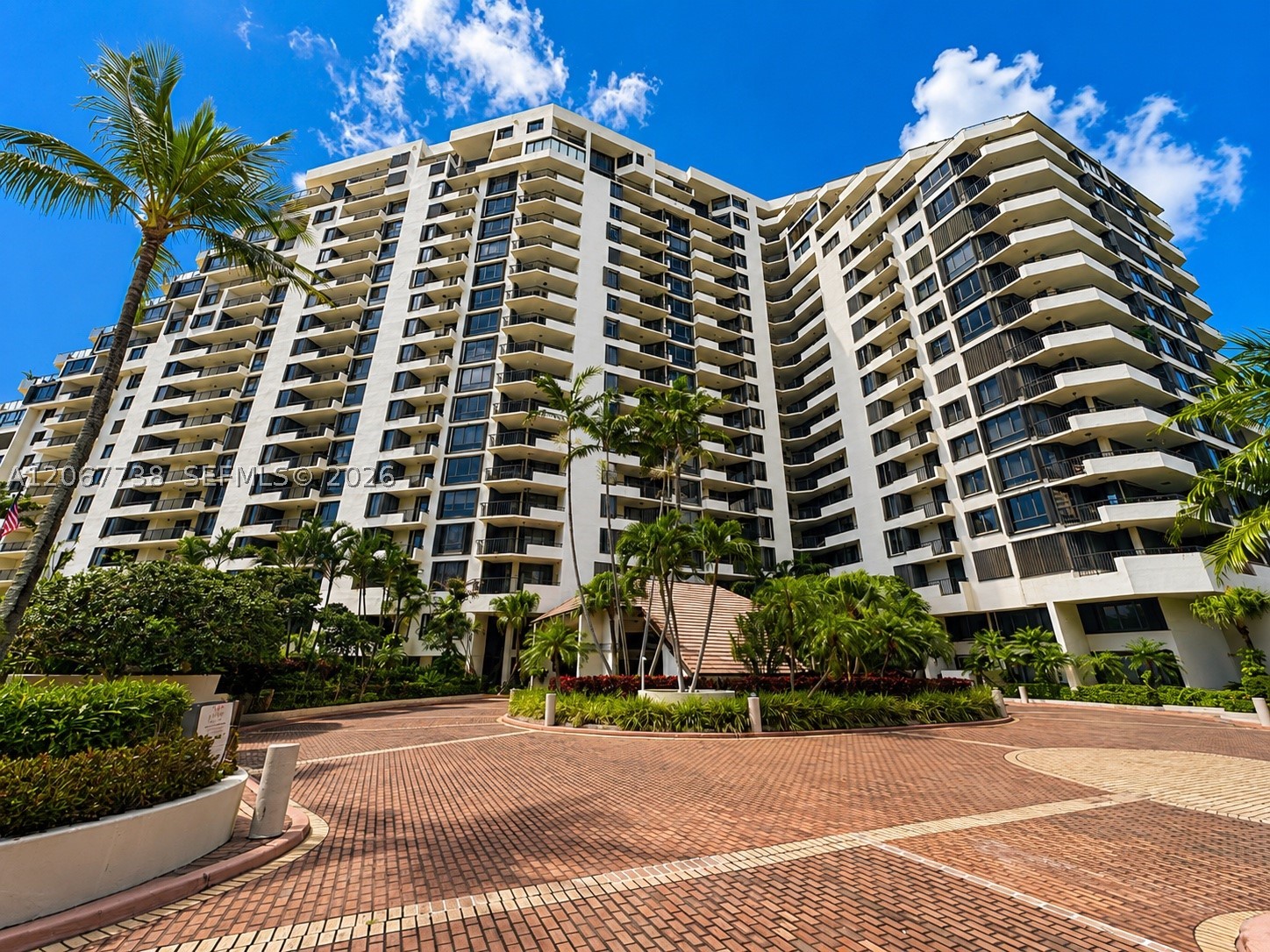 520 Brickell Key Dr A1710 Property Photo 1