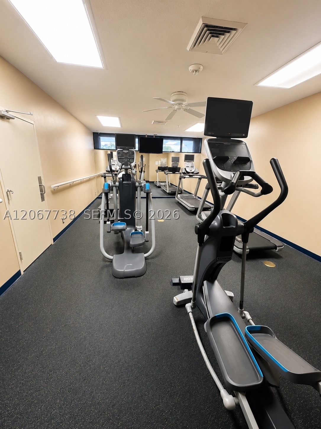520 Brickell Key Dr A1710 Property Photo 16