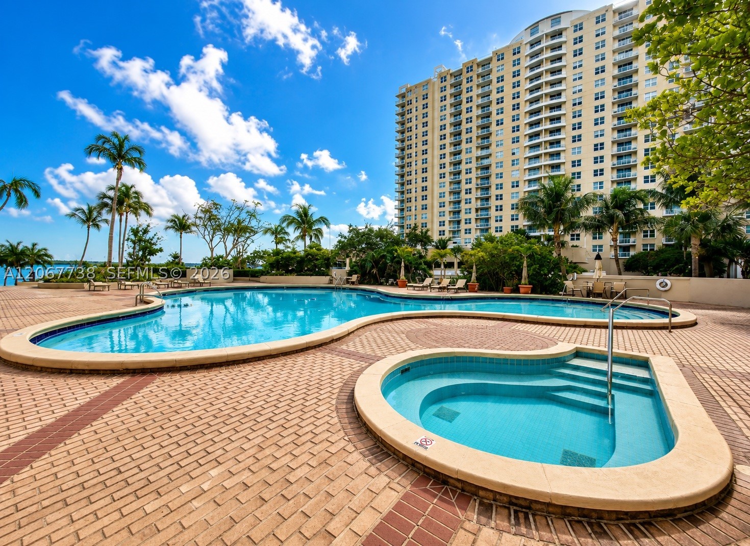 520 Brickell Key Dr A1710 Property Photo 19