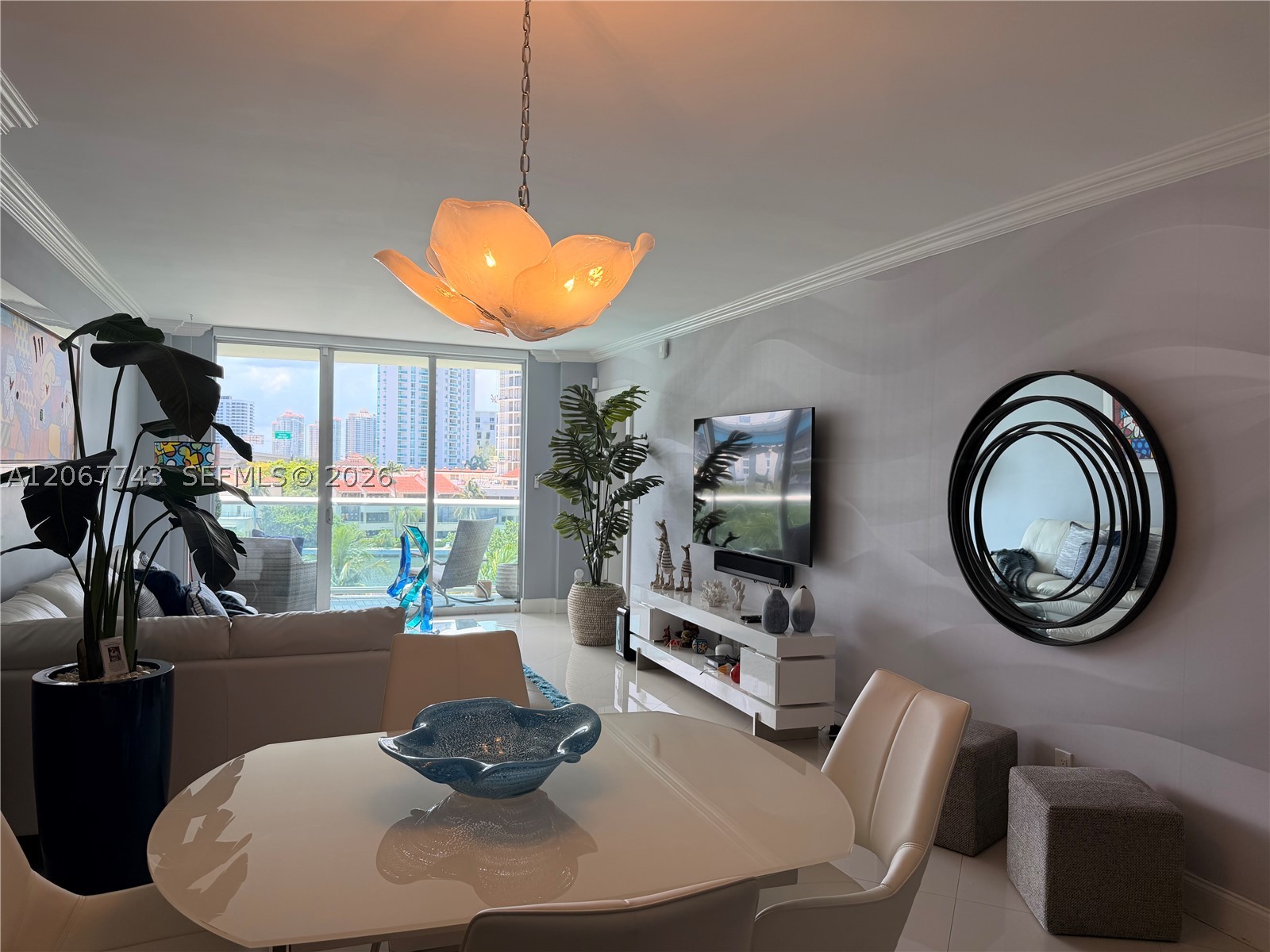 19390 Collins Ave 509 Property Photo 6