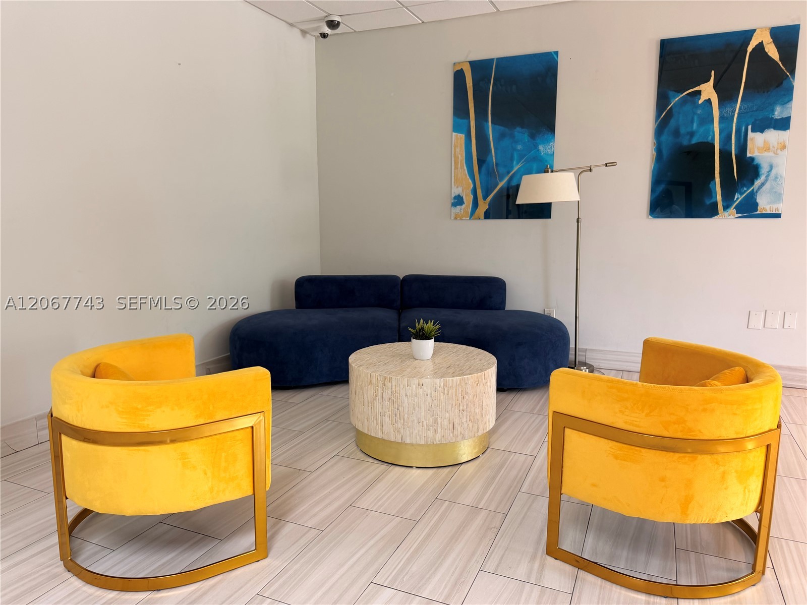 19390 Collins Ave 509 Property Photo 25