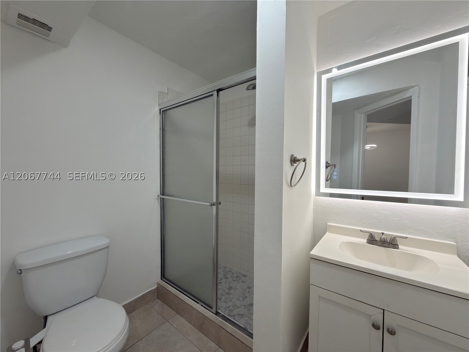 7801 S Colony Cir S 202 Property Photo 12