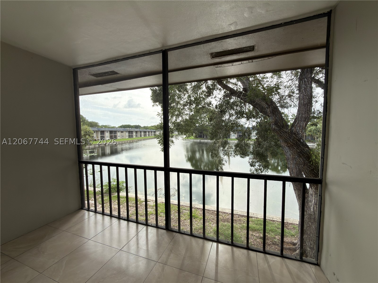 7801 S Colony Cir S 202 Property Photo 17