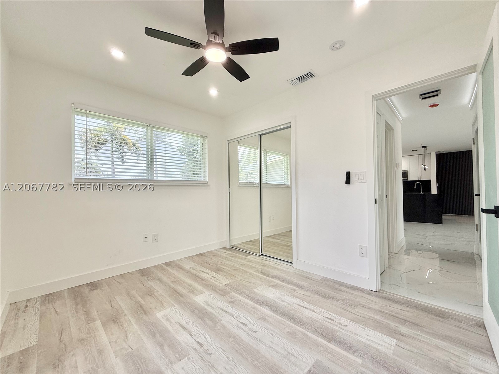 8600 Taft St Property Photo 19