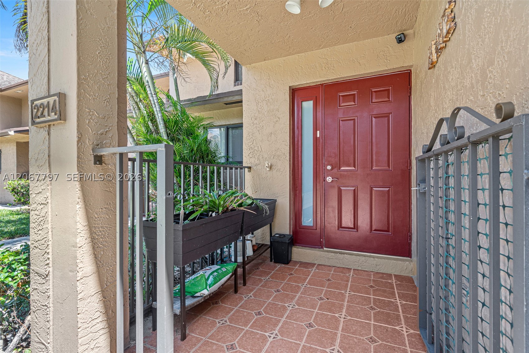 2214 Nw 39th Ave Property Photo 6