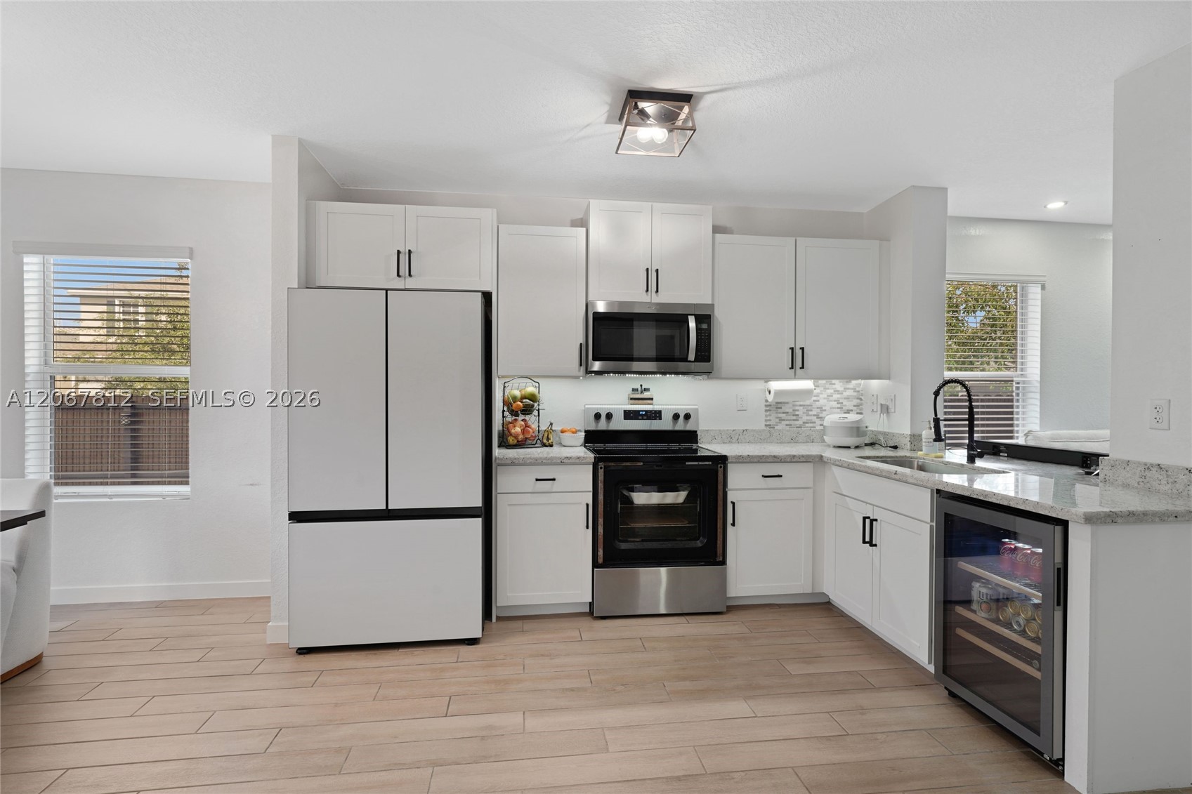 572 Ne 6th Pl Property Photo 15