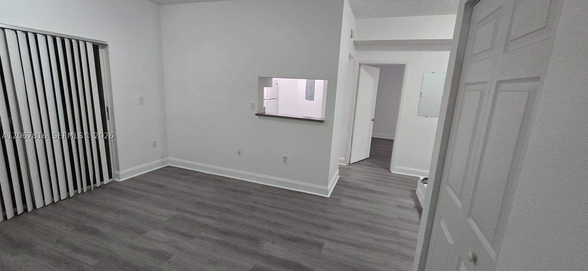 2091 Nw 96th Ter 13m Property Photo 5