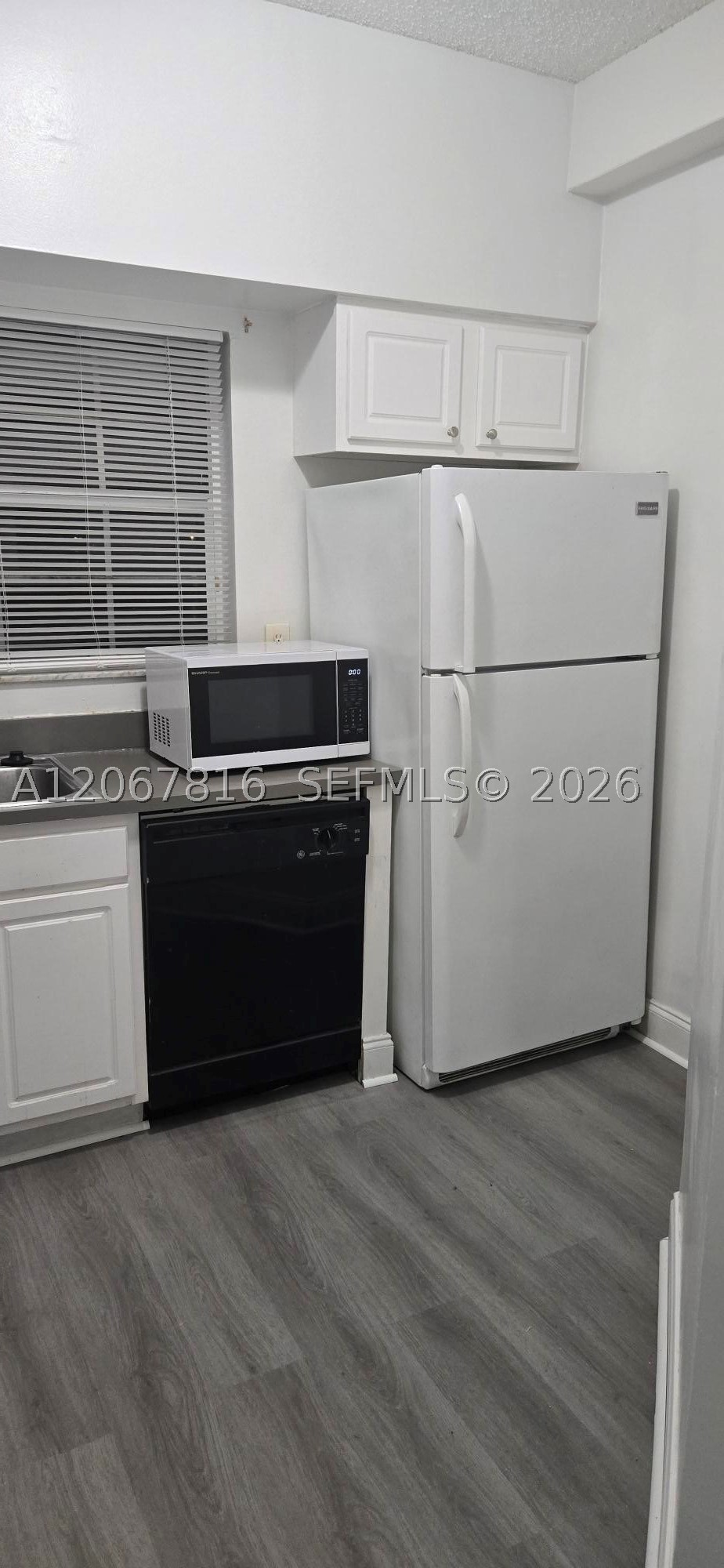 2091 Nw 96th Ter 13m Property Photo 12