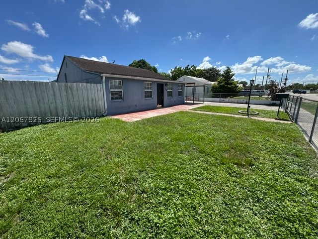 740 Se 4th Pl Property Photo 5