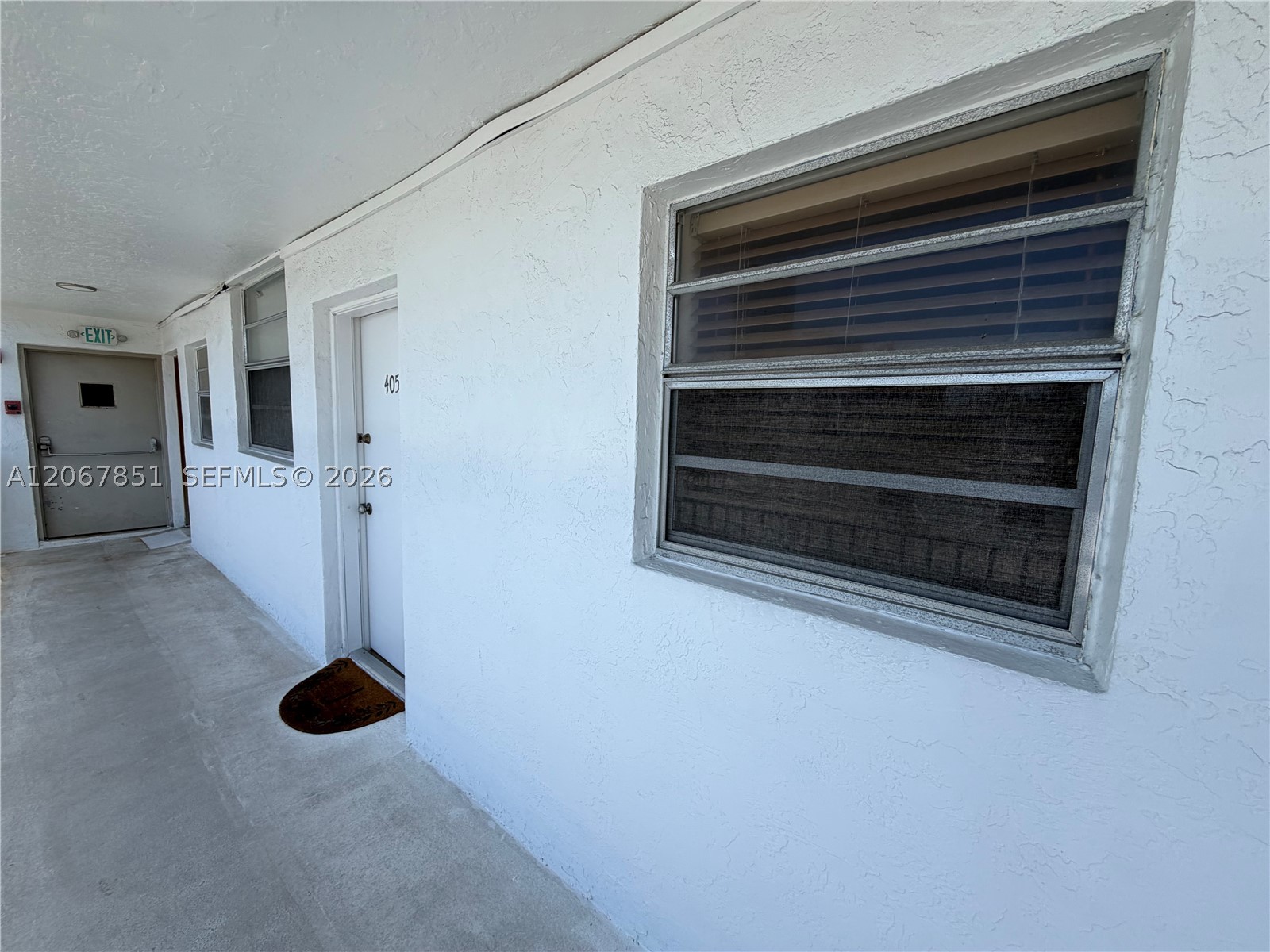 910 Michigan Ave 405 Property Photo 6
