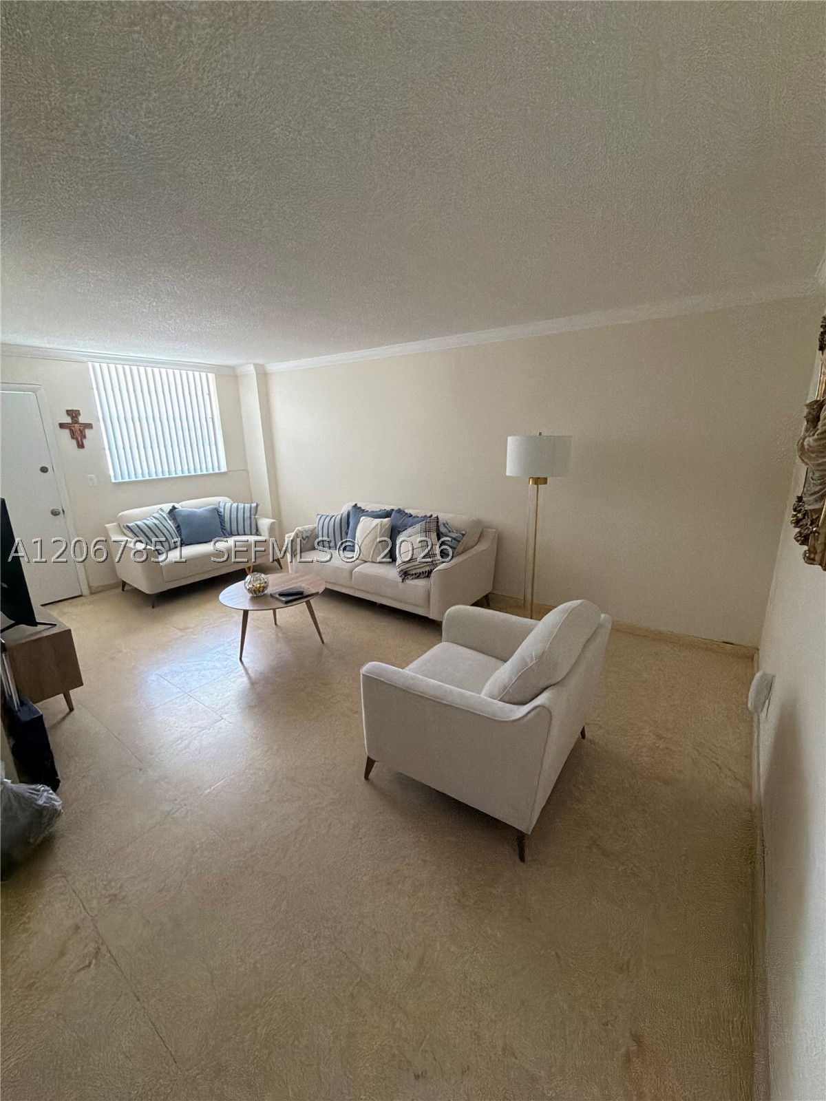 910 Michigan Ave 405 Property Photo 7