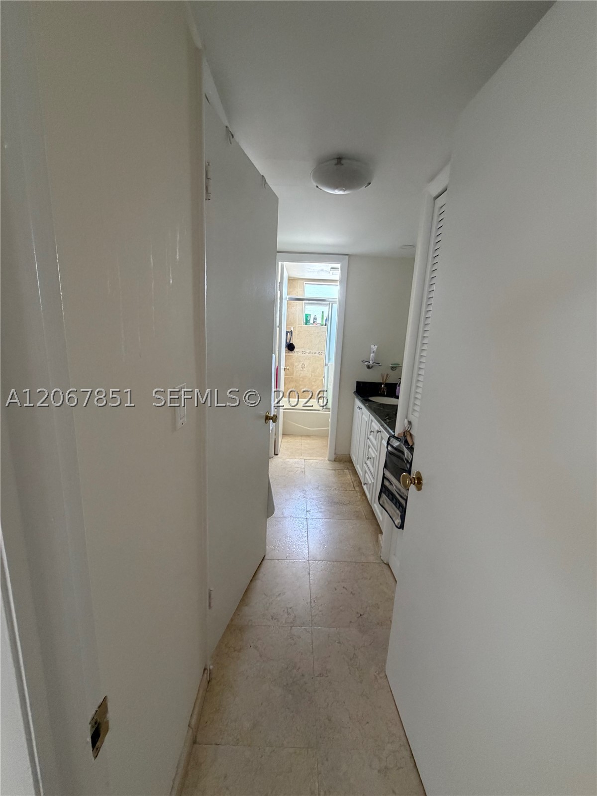 910 Michigan Ave 405 Property Photo 20
