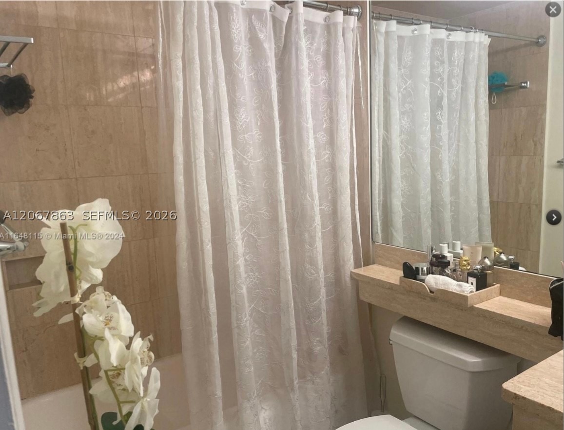 700 Biltmore Way 818 Property Photo 10