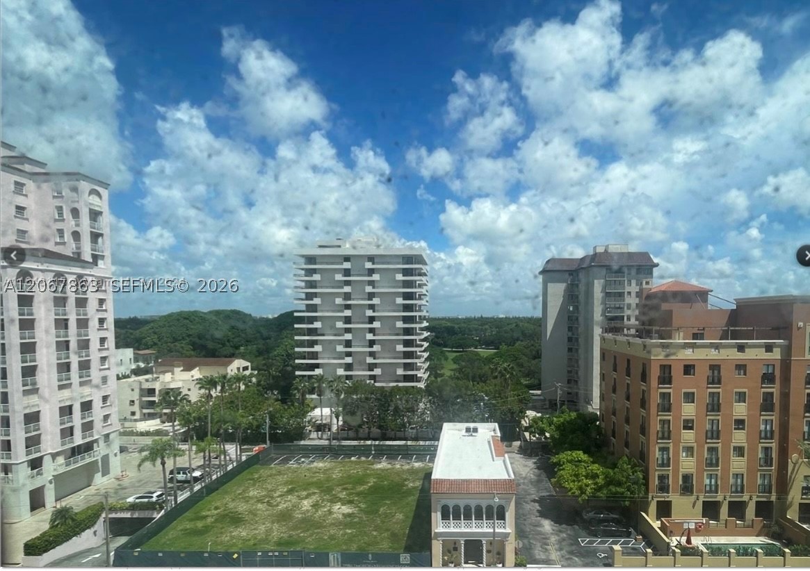 700 Biltmore Way 818 Property Photo 12