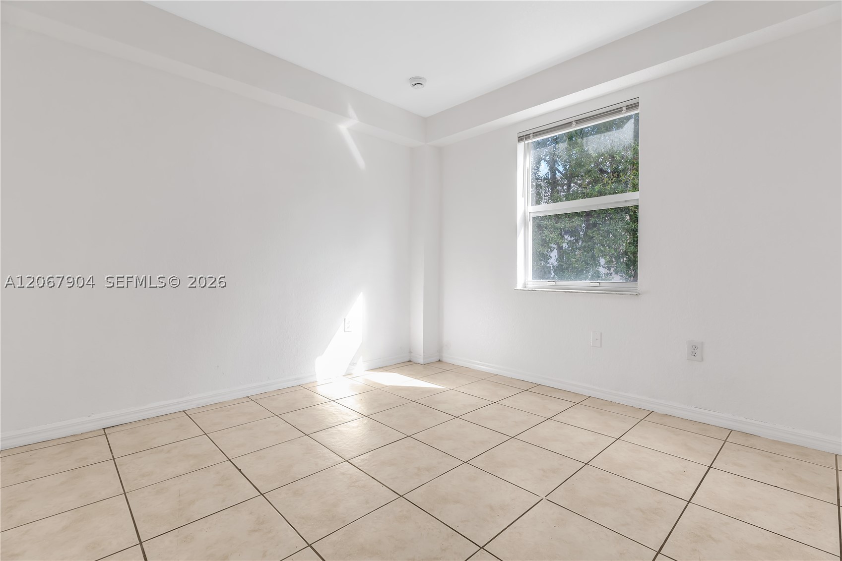 520 Sw 5th St 302 Property Photo 23