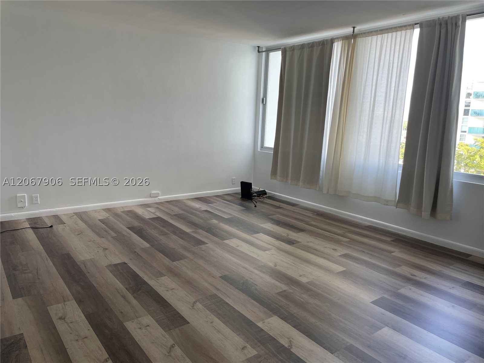 1000 West Ave 605 Property Photo 1