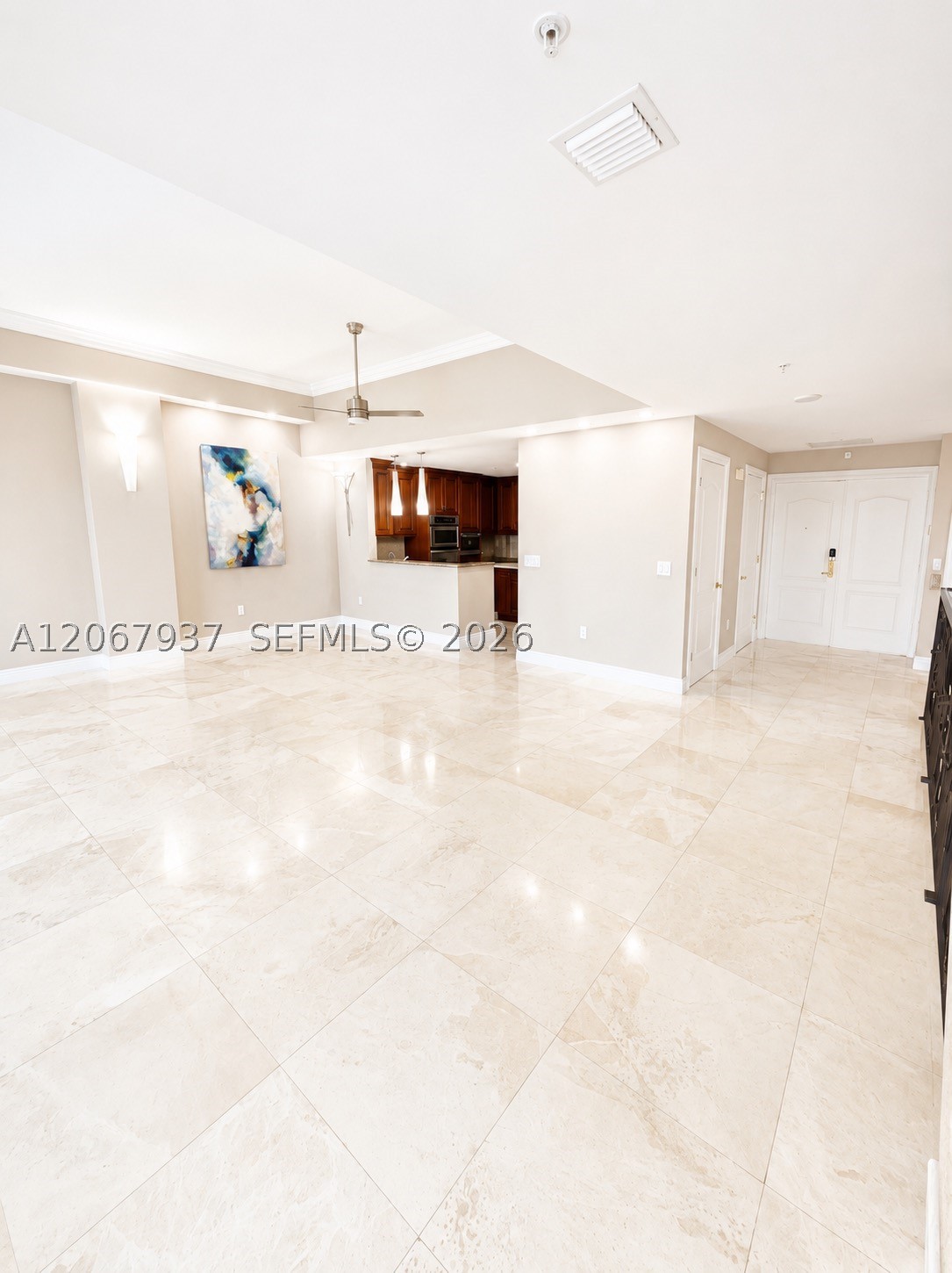 3501 N Ocean Dr V1 Property Photo 3