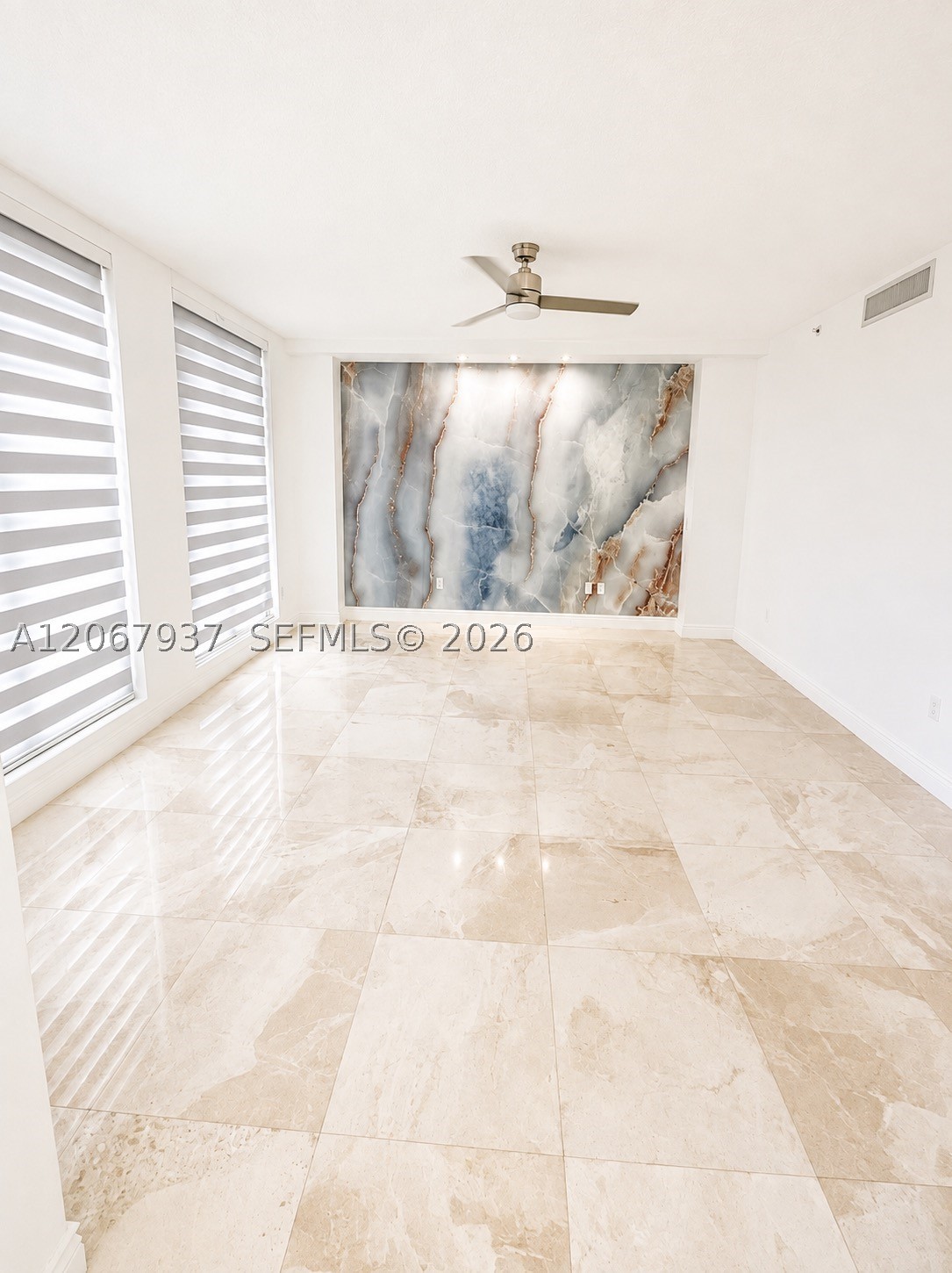 3501 N Ocean Dr V1 Property Photo 10