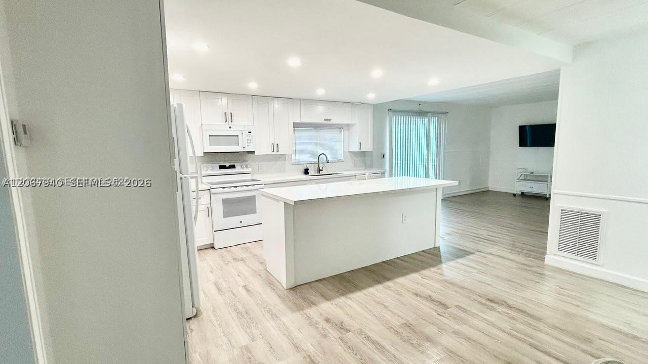 13 Apache Property Photo 22