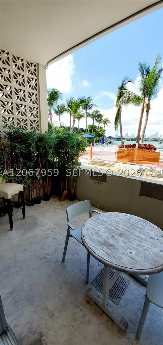 1200 West Ave Bs1 Property Photo 2