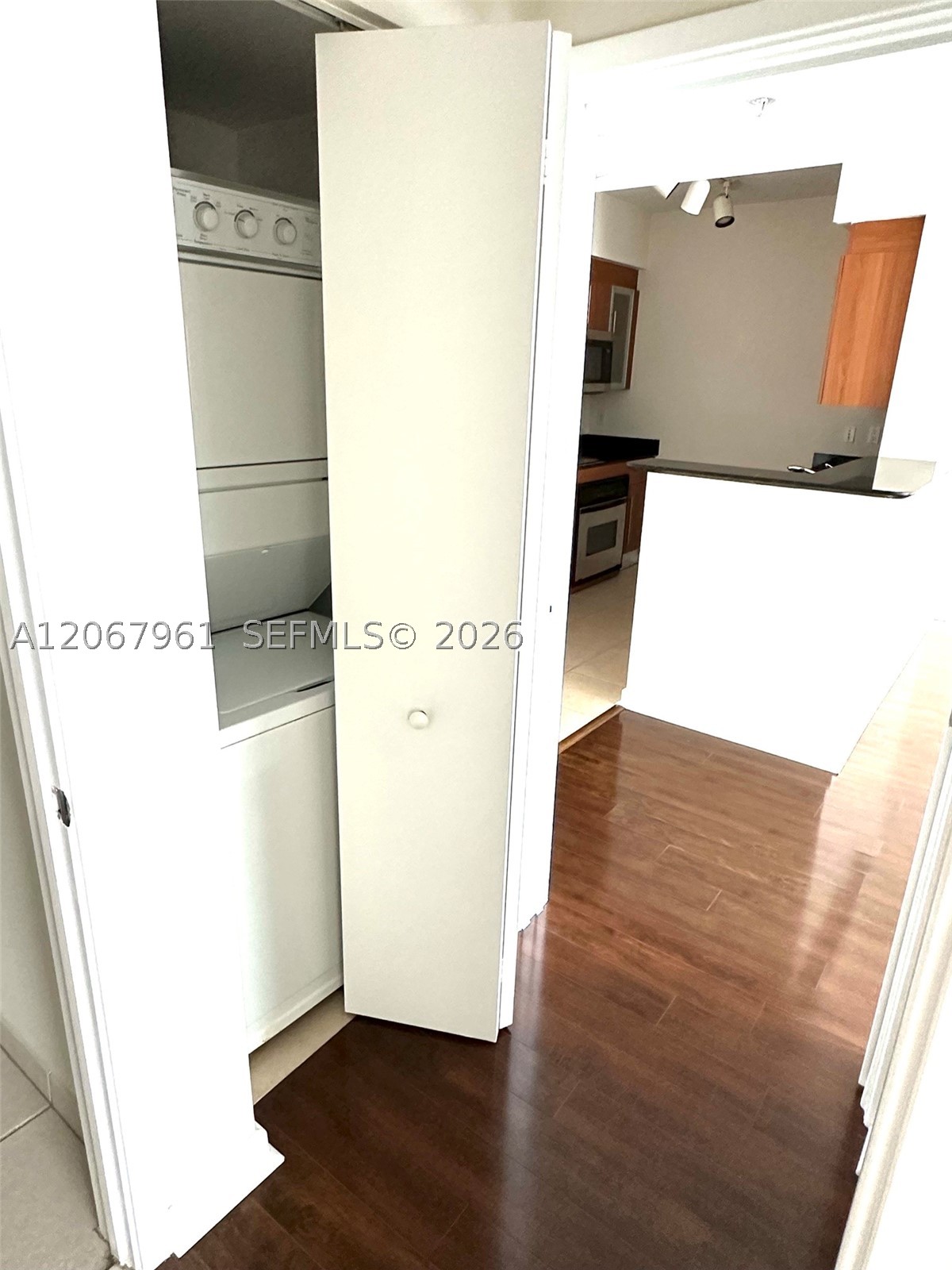 335 S Biscayne Blvd 1802 Property Photo 4