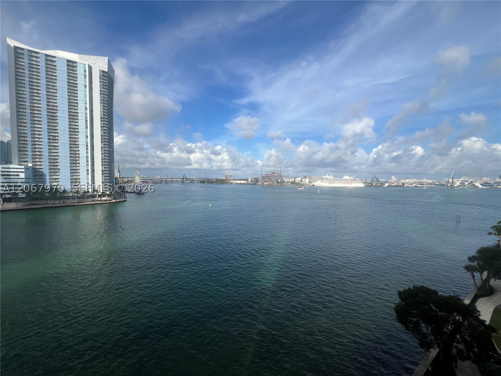 888 Brickell Key Dr 806 Property Photo 1
