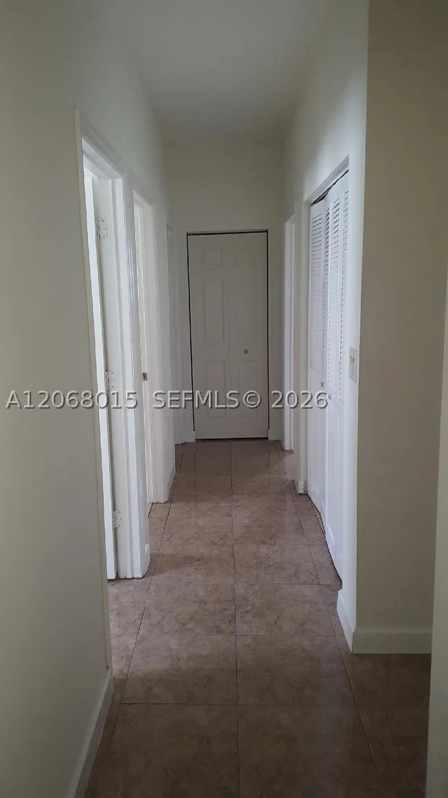 350 Ne 31st Ter Property Photo 4