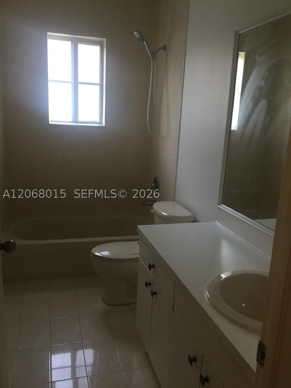 350 Ne 31st Ter Property Photo 82