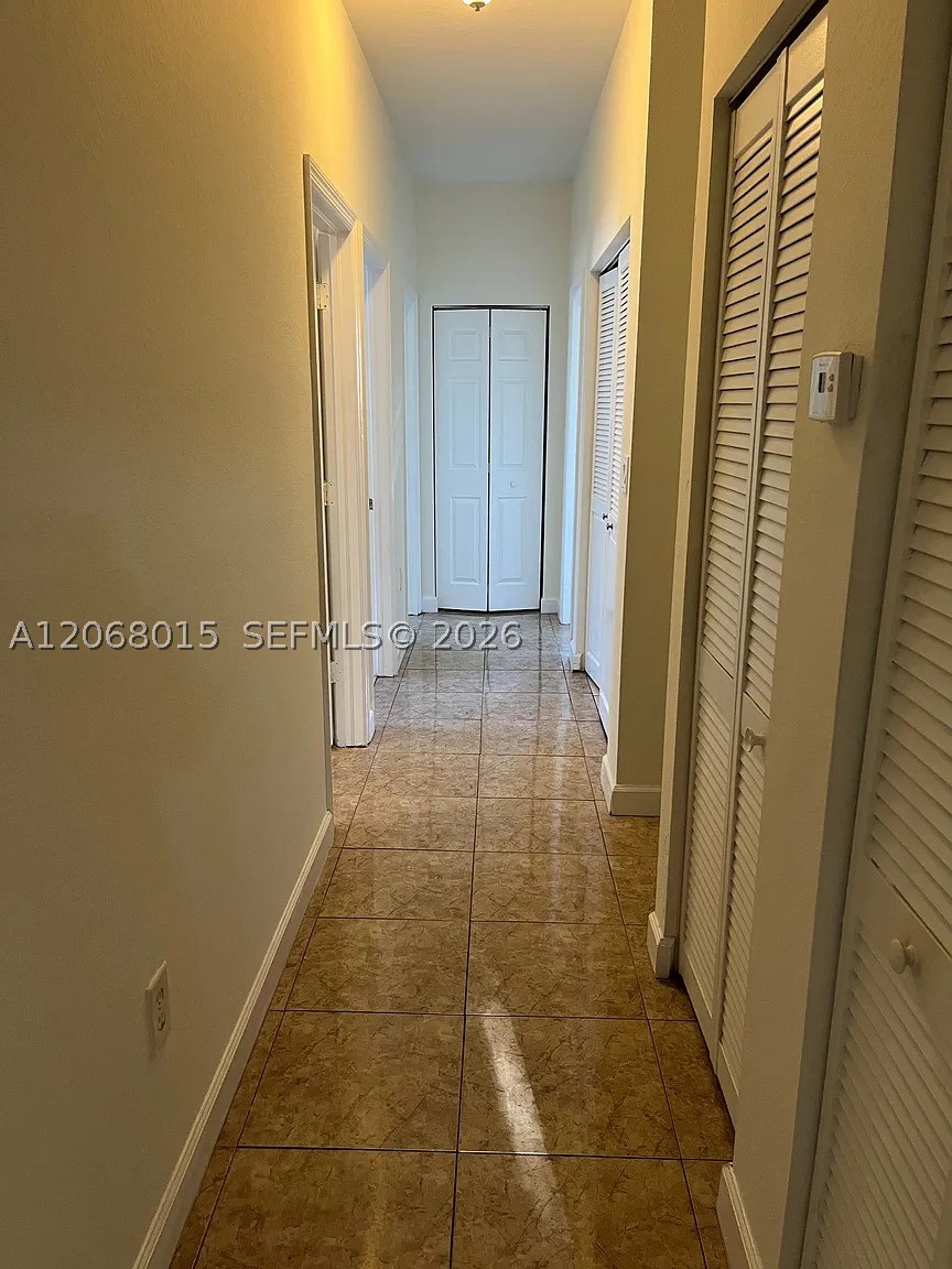 350 Ne 31st Ter Property Photo 17