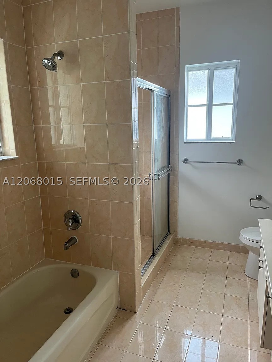 350 Ne 31st Ter Property Photo 28