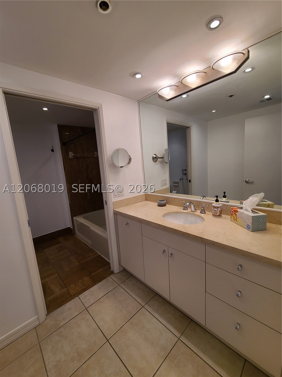 1581 Brickell Ave 2- Prking 1907 Property Photo 18