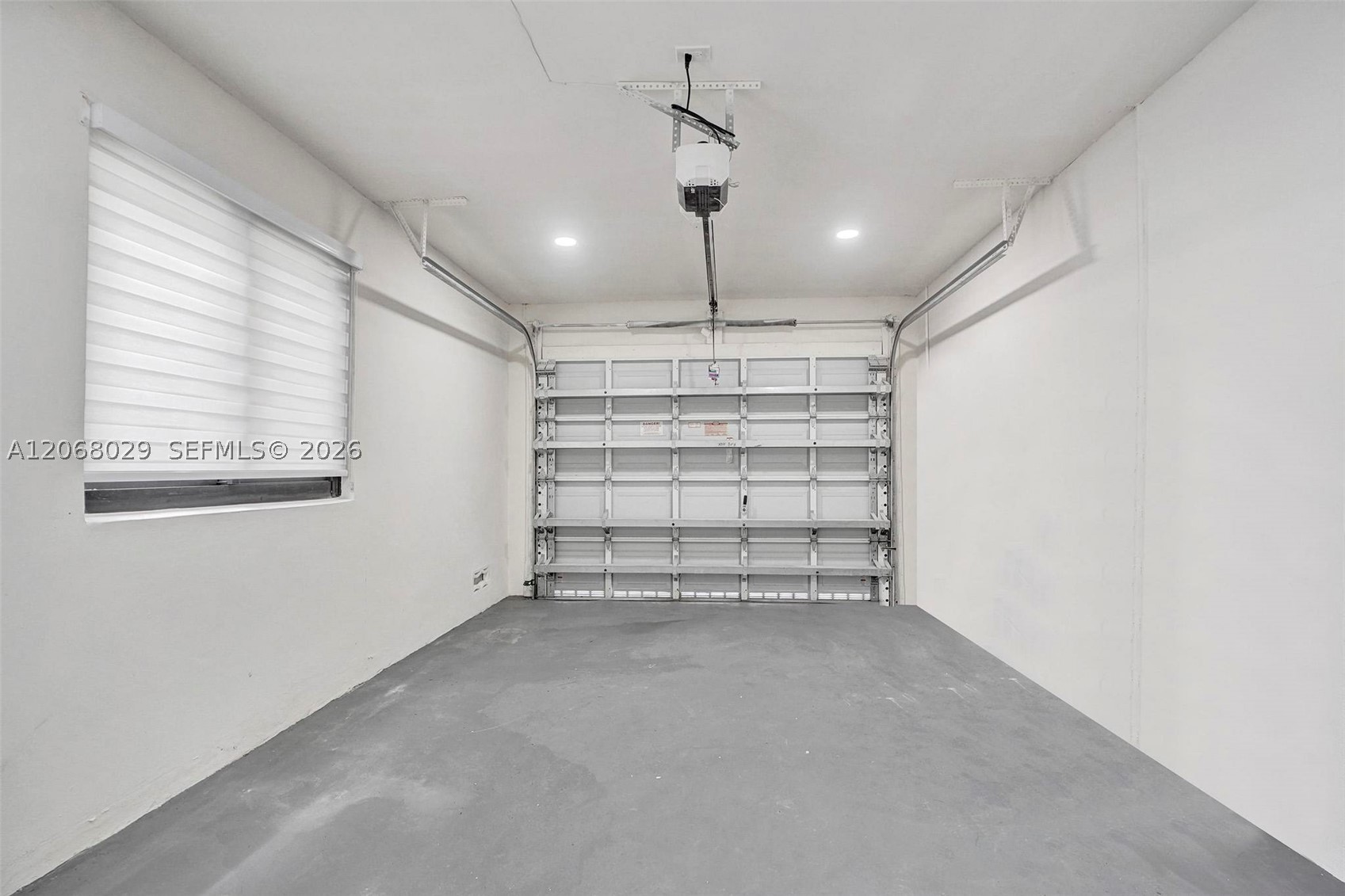 21240 Harbor Way 285-28 Property Photo 12
