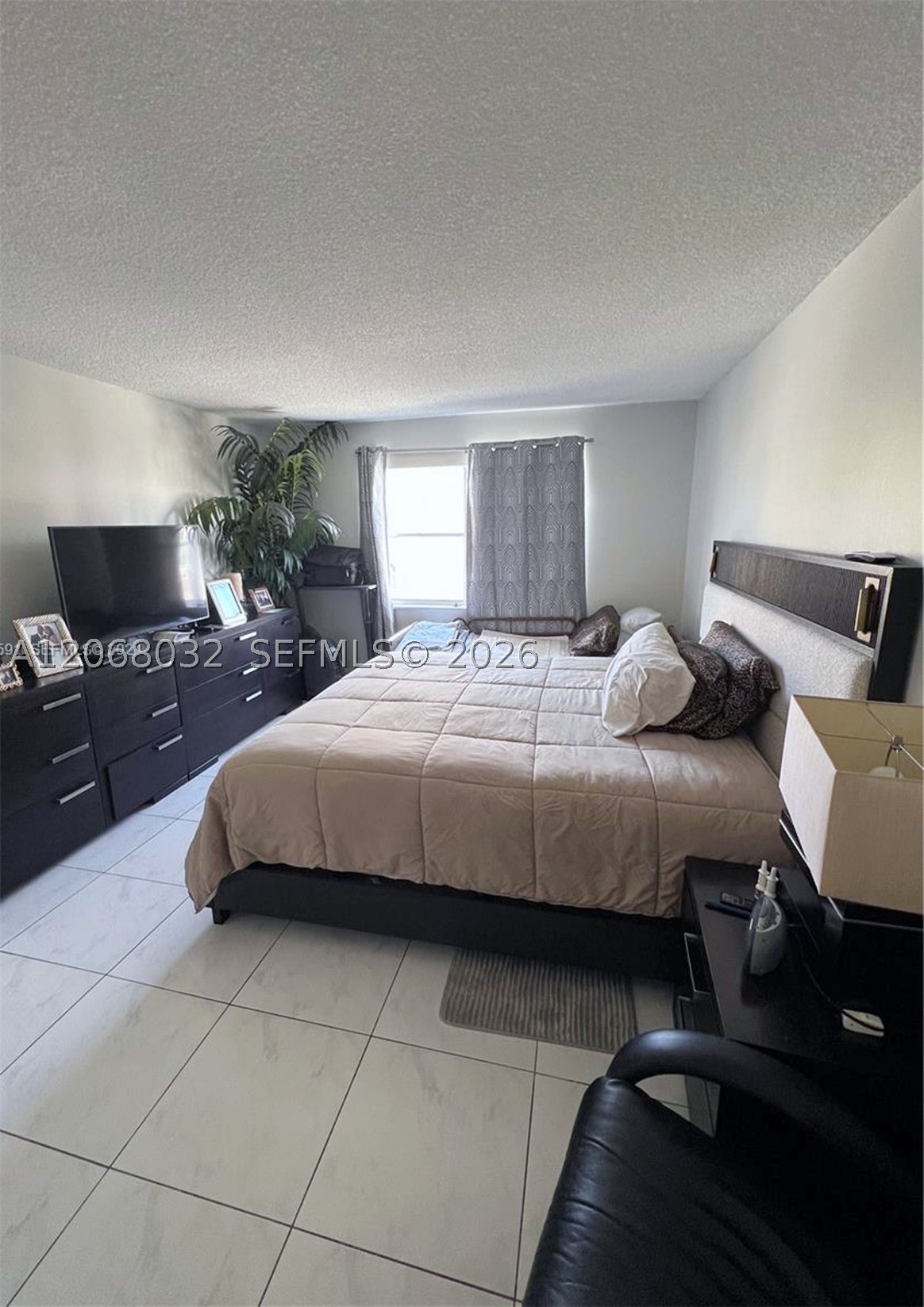 401 Golden Isles Dr 503 Property Photo 10