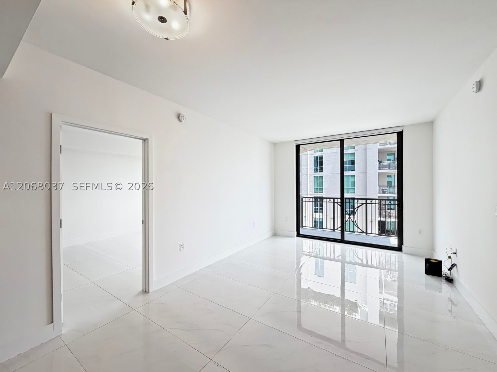 301 Altara Ave 609 Property Photo 1