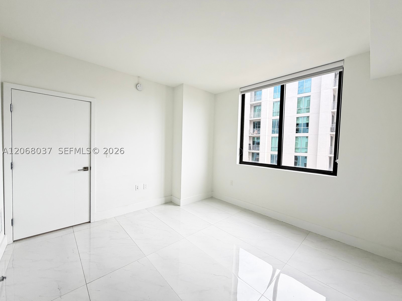 301 Altara Ave 609 Property Photo 11