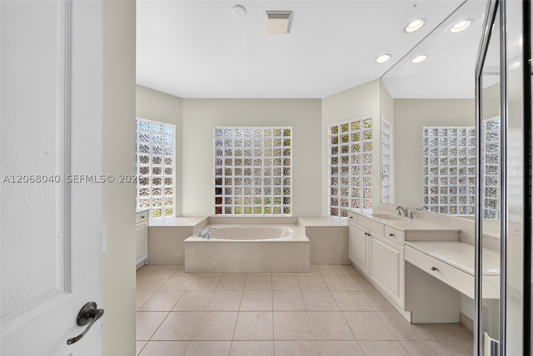 18609 Sw 50th Ct Property Photo 22