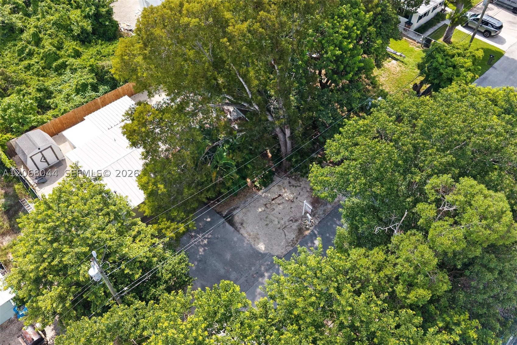 980 Oleander Rd Property Photo 8